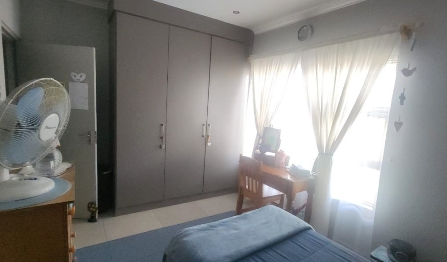 2 Bedroom Property for Sale in Ifafi North West